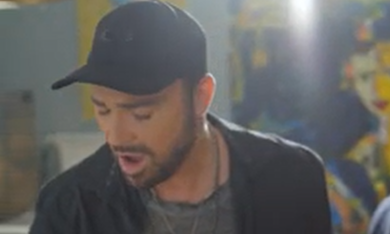 "יש דברים לא מובנים" דוד ד'אור בבלדה מרגשת