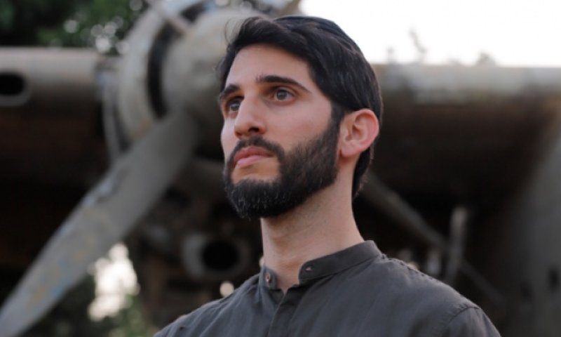 השיר שהפך לנבואה? אריאל כהן משיק סינגל מפתיע