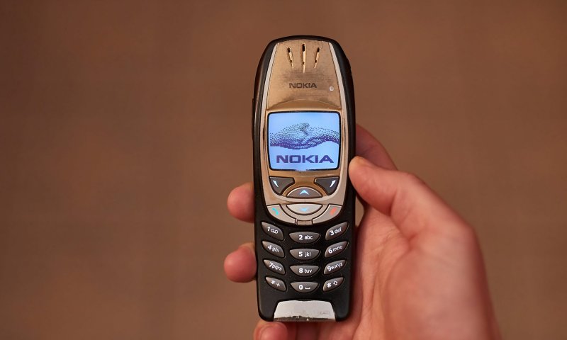 בדרך ל-5G: תופסק המכירה של מכשירי סלולר ישנים