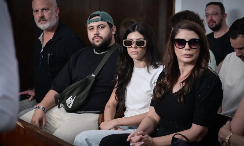 כתב אישום הוגש נגד זורקת החול על השר בן גביר