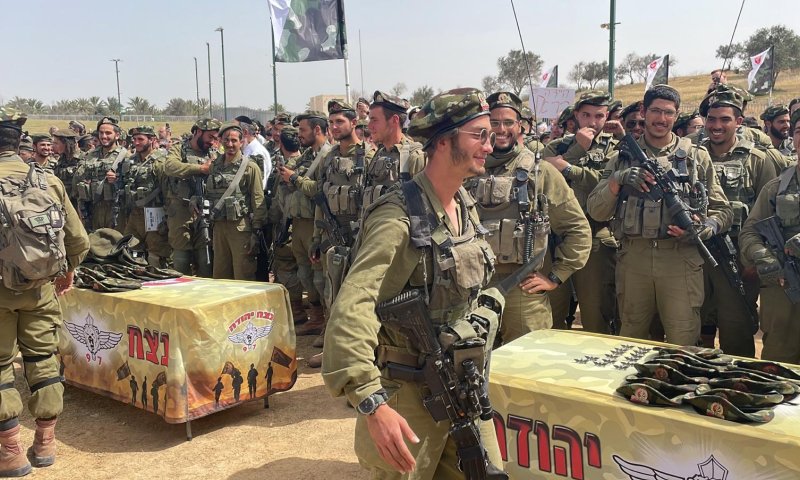 מבינים את גודל השעה: הלוחמים החרדים בקבלת הכומתה