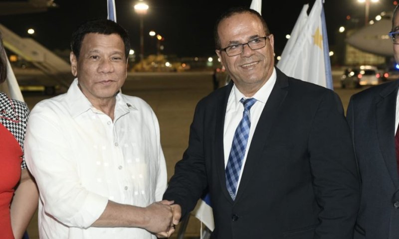 למרות הביקורת: "הנשיא המקלל" התקבל בתשואות