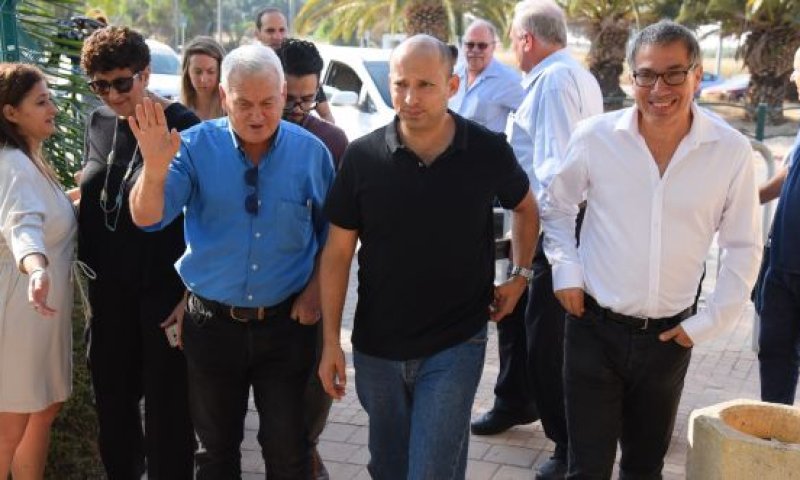 בנט הנחה: הארכת זמן לתלמידי עוטף עזה