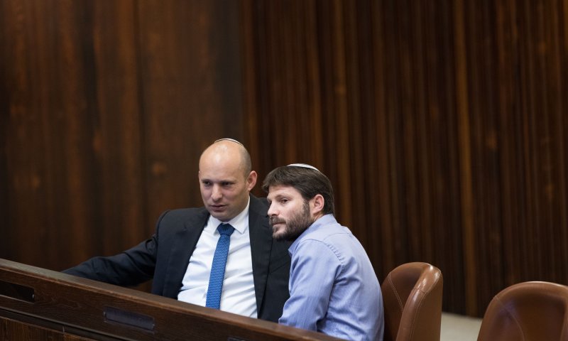 המו"מ בימינה: ככה לא בונים שותפות | פרשנות