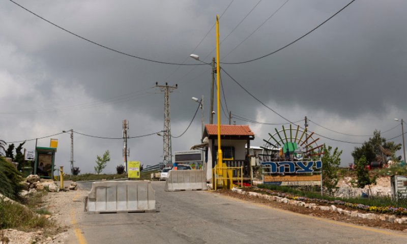 חייל נפצע בעימות עם מתיישבים; צה"ל הגיב בירי באוויר