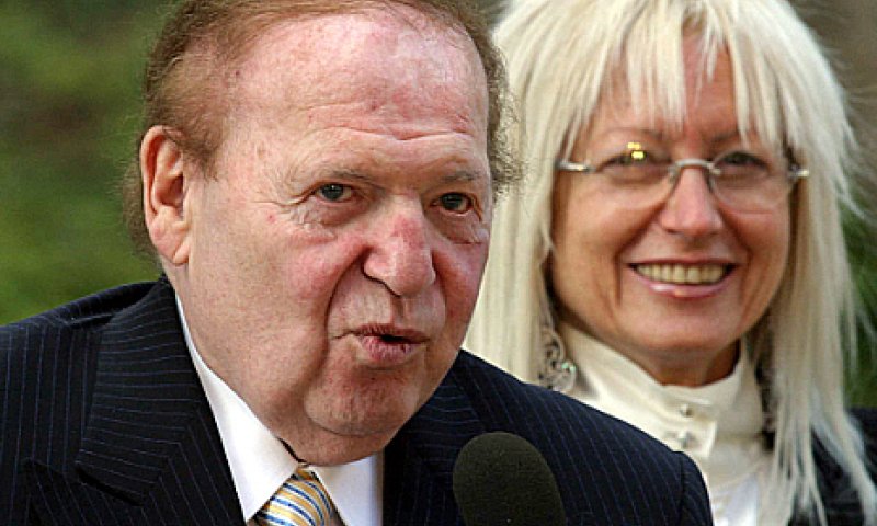 בראש רשימת המתעשרים הגדולים: אדלסון וצוקרברג