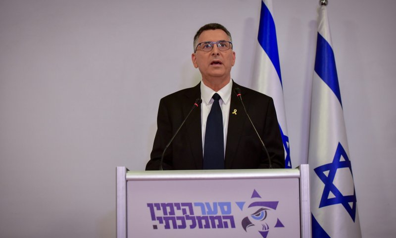 טלטלה פוליטית: גדעון סער פורש מהממשלה