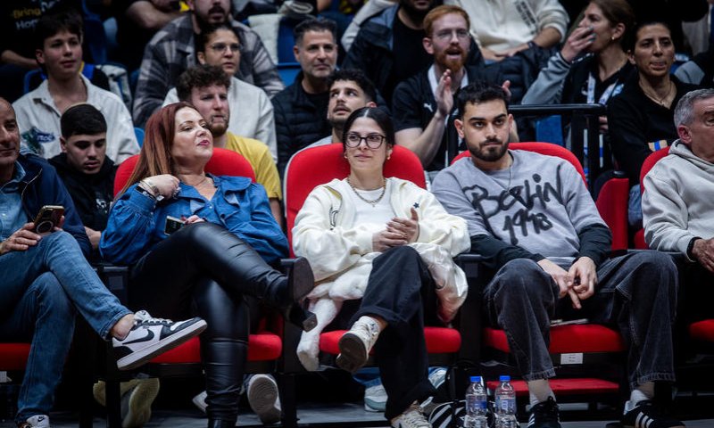 שורדת השבי שיתפה השפלה בבית קפה: "למי אכפת שהיית חטופה?"