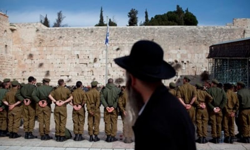 החרדים: על חוק טל נפיל את הממשלה