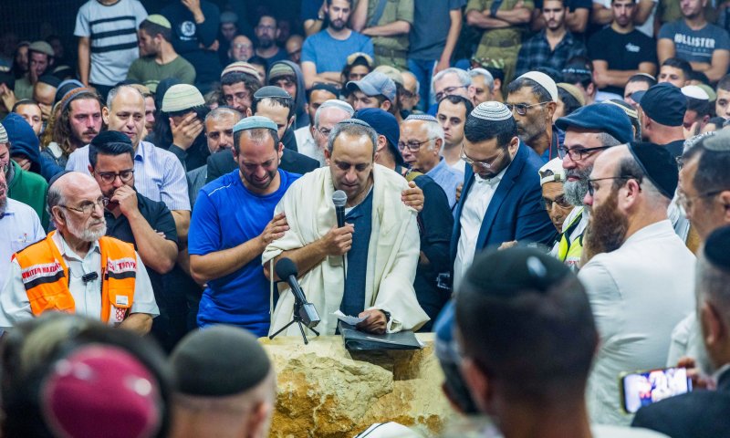 במשפחה אומרים: "המח"ט הגיע בלי תיאום בערב רגיש"