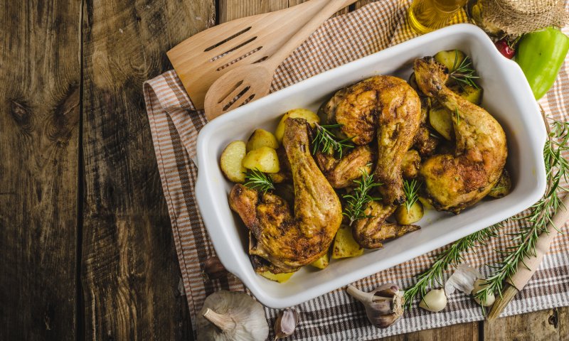 סורגים שבת: כך תתקתקו ארוחה שלמה בתבנית אחת