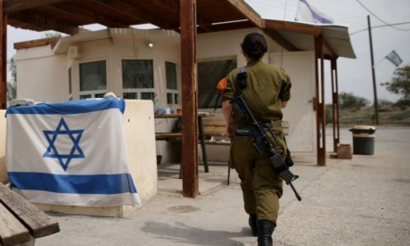 צפו: מה באמת יש לבנות לעשות בצבא?