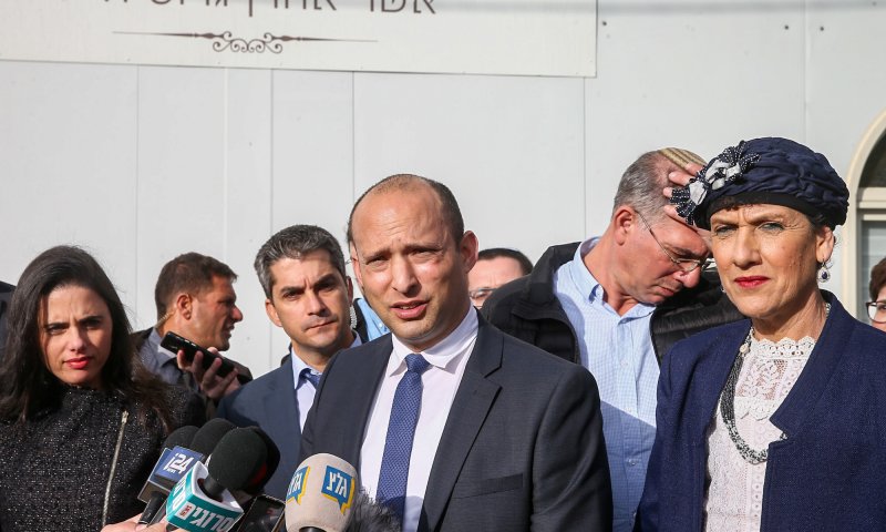 שתיקה רועמת: למה בנט ושקד לא מדברים?