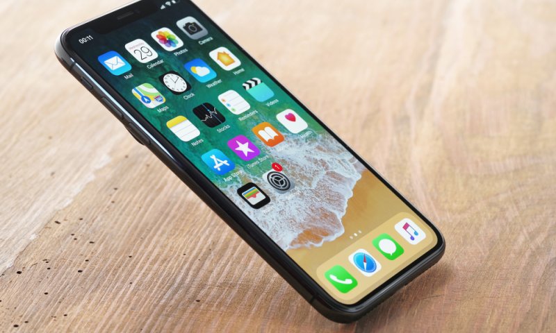 אפל מסתבכת: האם מכירת האייפון X תיעצר?