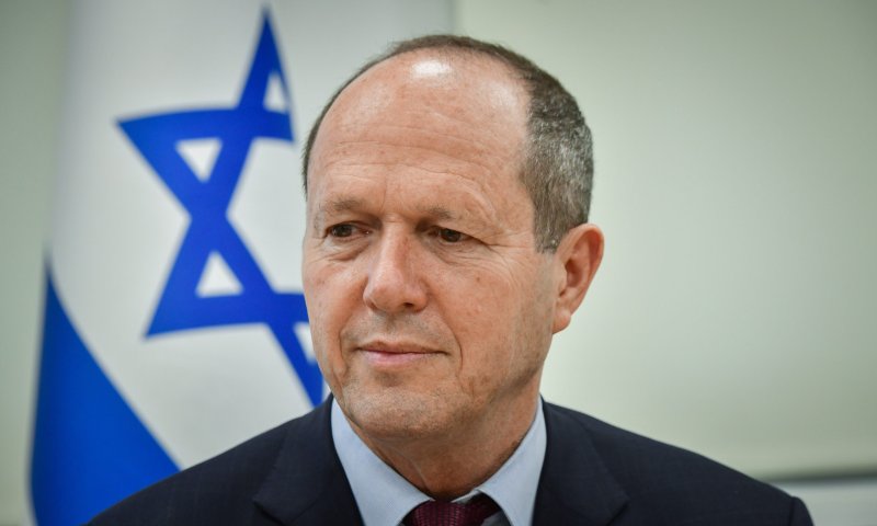 מזל טוב: השר ניר ברקת בבשורה משמחת