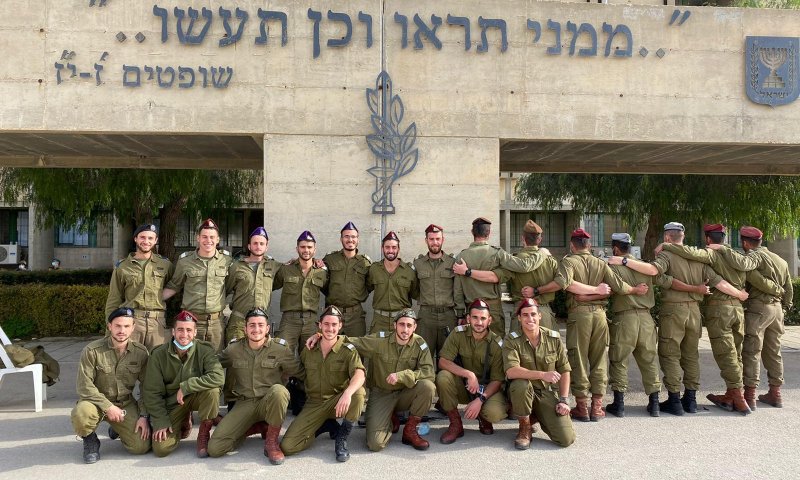 כבוד למגזר: בין מסיימי קורס קצינים &ndash; 22 בני אותה מכינה