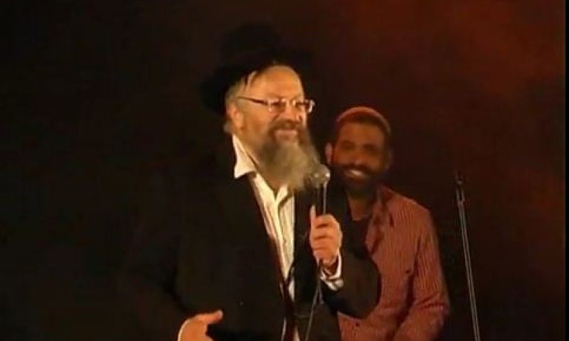 הרב שמואל אליהו ואודי דוידי בדואט "בת מלך"