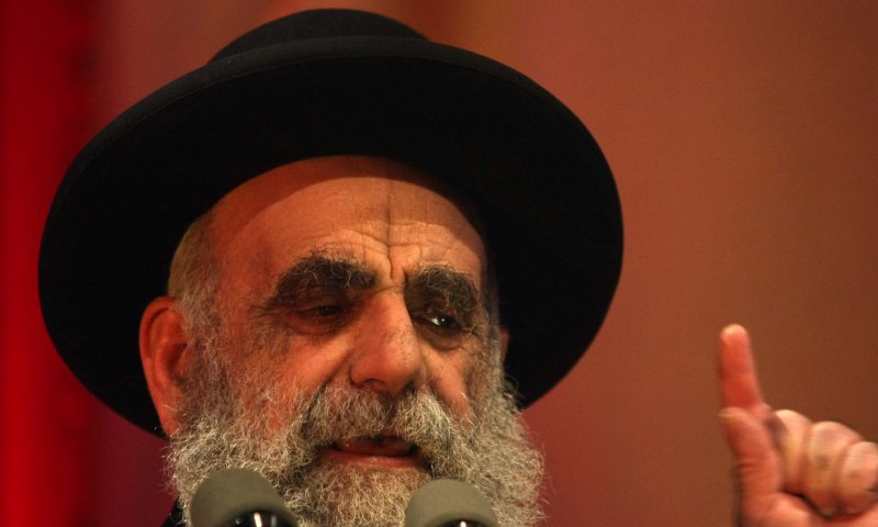 הרב צדקה תקף את השר ארבל: "אסור להקשיב לו"