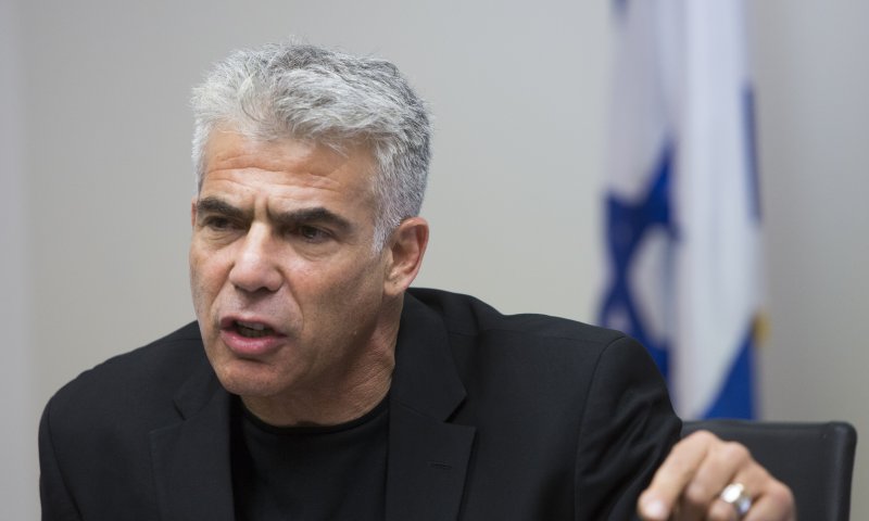 לפיד: אסור שחזן יהיה חשוף לסודות של ישראל"