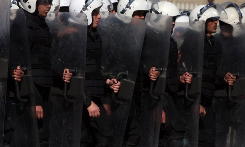 בנו של הרב רונצקי זועם על המשטרה: "אני שומר חוק"