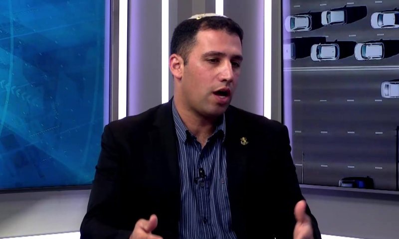 חבר הוועדה שהמליצה לסגור את גל"צ לסרוגים: "זה לא פוליטי"