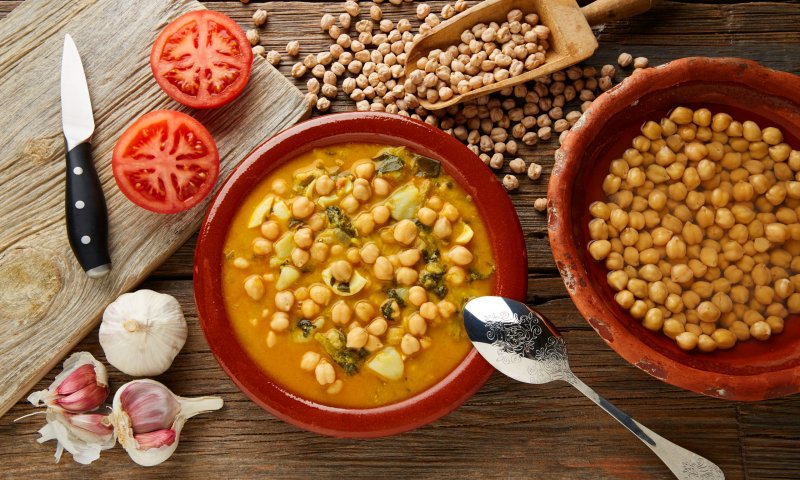 מושלם לחורף: מתכון למרק חומוס מנצח