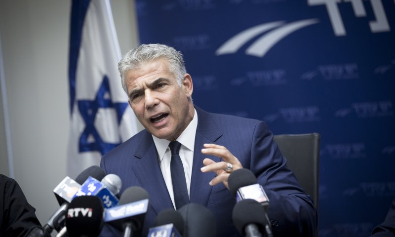 לפיד: "חוק ההסדרה לא ימנע את הפינוי"