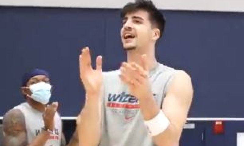 הערב: הבכורה של דניה אבדיה בליגת הNBA