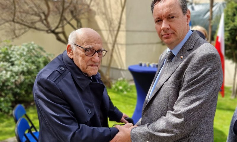 ראשון מסוגו: יום השואה בשגרירות ישראל בוורשה
