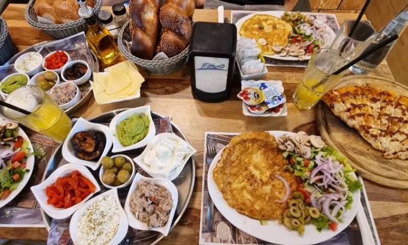 לא רק פיצה: "טוקיו" בערד הפכה למוסד מדברי עם נשמה ארגנטינאית