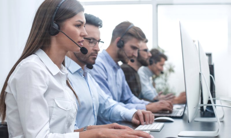 סוף להמתנה: מהיום- מענה במוקדי שירות תוך 6 דקות