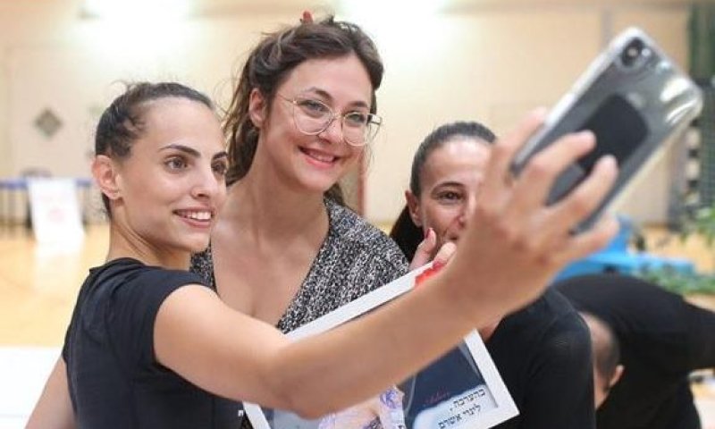 ההפתעה שהכינה קרן פלס ללינוי אשרם