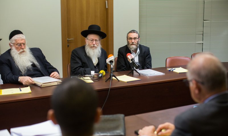 הסכם קואליציוני ראשון: יהדות התורה בפנים