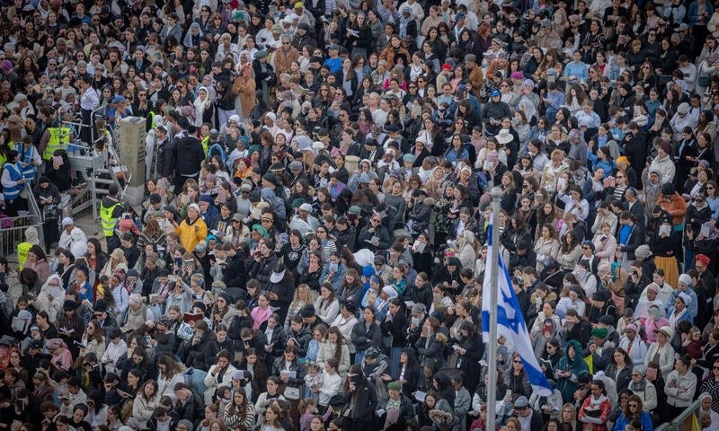 מאז השבעה באוקטובר: עלייה בזיקה ליהדות בקרב ישראלים