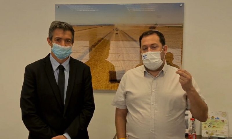 יוסי דגן תוקף, הנדל מחזיר, המאבק על האינטרנט ביו"ש