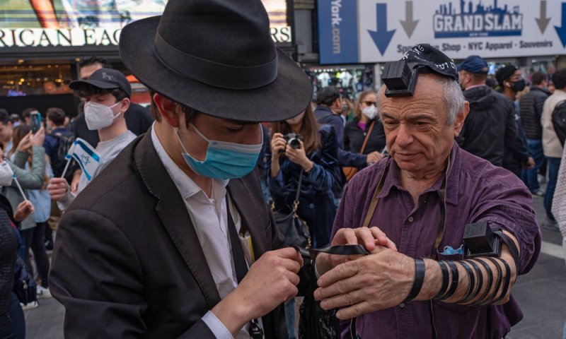 "יד לשלום": יהודי ניו יורק נאבקים באנטישמיות