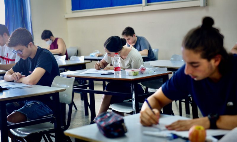 מקצצים על חשבון העולים: בגרויות החורף לא יתורגמו