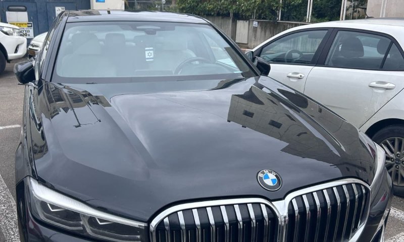 חולון: המשטרה החרימה 3 רכבי יוקרה של סוחר סמים