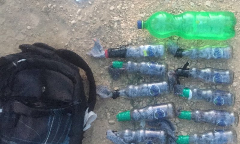 גבול עזה; צה"ל חשף תיק&nbsp;מלא בבקבוקי תבערה