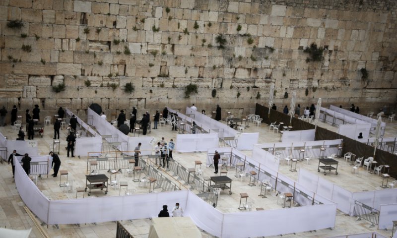 אלו מאות הזוכים שיתפללו בכותל בחג השבועות