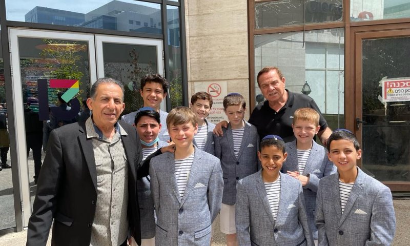 מרגש: פרחי ירושלים במחווה לאביהו מדינה