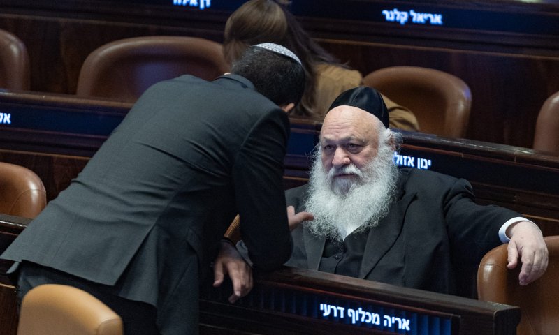 עדיין לא סגור: חוק התקשורת עולה להצבעה ותלוי בקולות החרדים