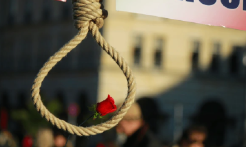 זוועה באיראן: ילדה שהוכרחה להינשא עומדת בפני הוצאה להורג