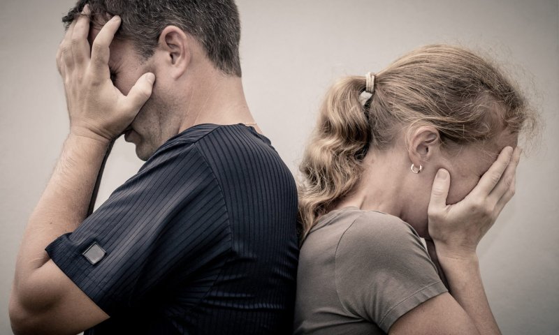 "שמאל ימין שכול" | ביקורת ספרים