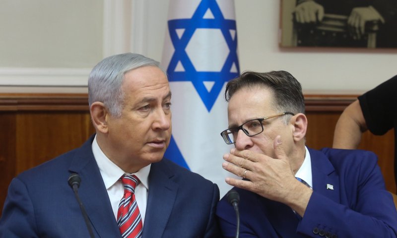 ממלא את הכוורת: המינוי הראשון של נתניהו