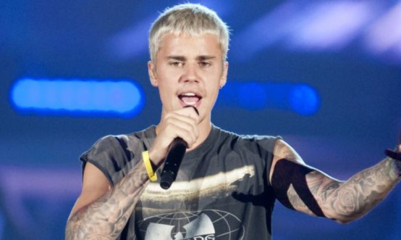 היילי ביבר מודאגת: "ג'סטין לא בסדר, תתפללו בשבילו"