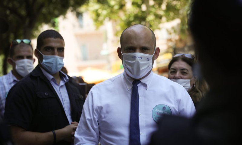 בנט נכנס לבידוד: שהה לצד עיתונאי חולה קורונה