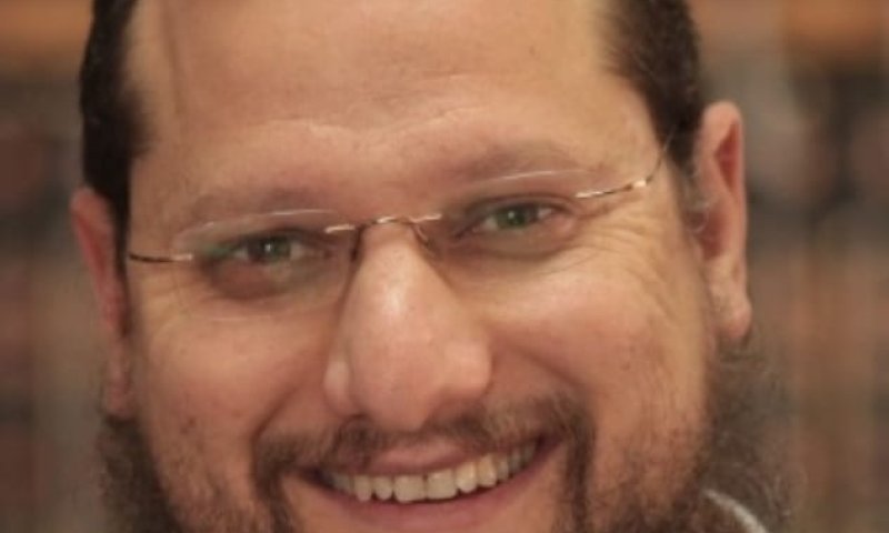 צפו: שיעורו השבועי של הרב יצחק נרי'ה