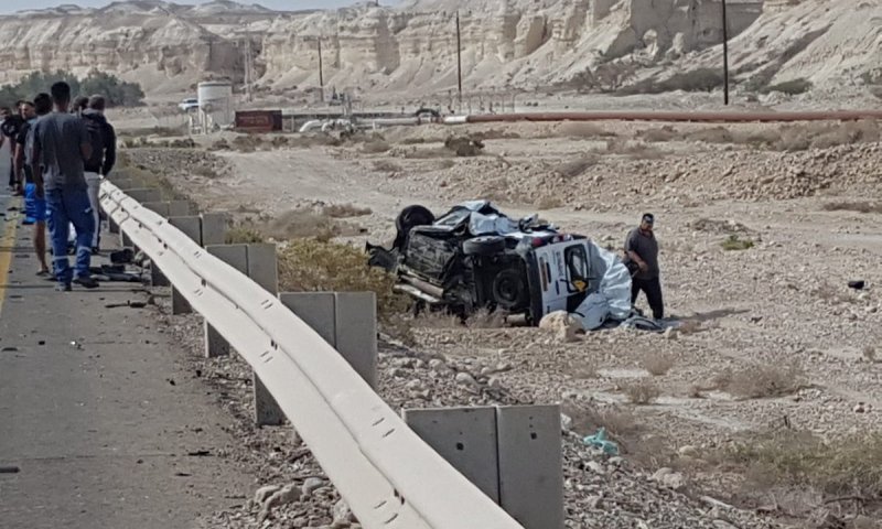 תאונה קטלנית: זוג הורים ותינוק נהרגו בהתנגשות רכב לאוטובוס