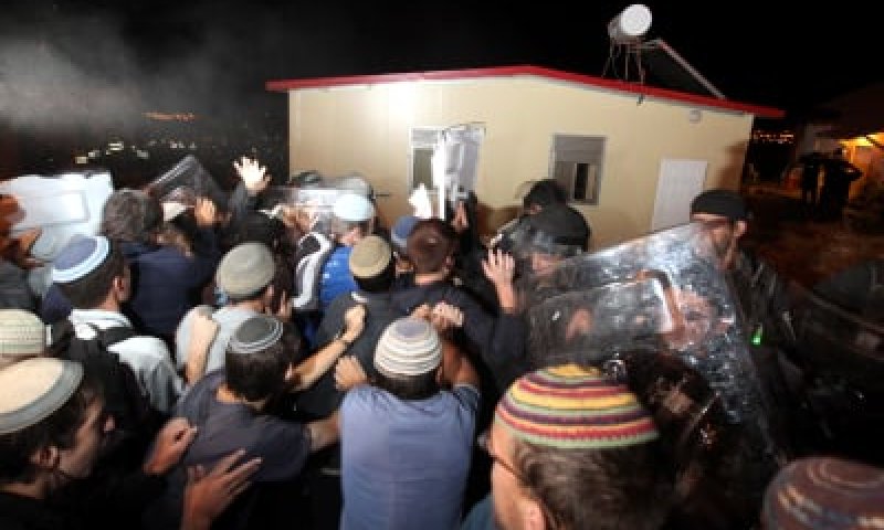 תושבי מגרון מודיעים: לא נתפנה בעצמנו מהבתים